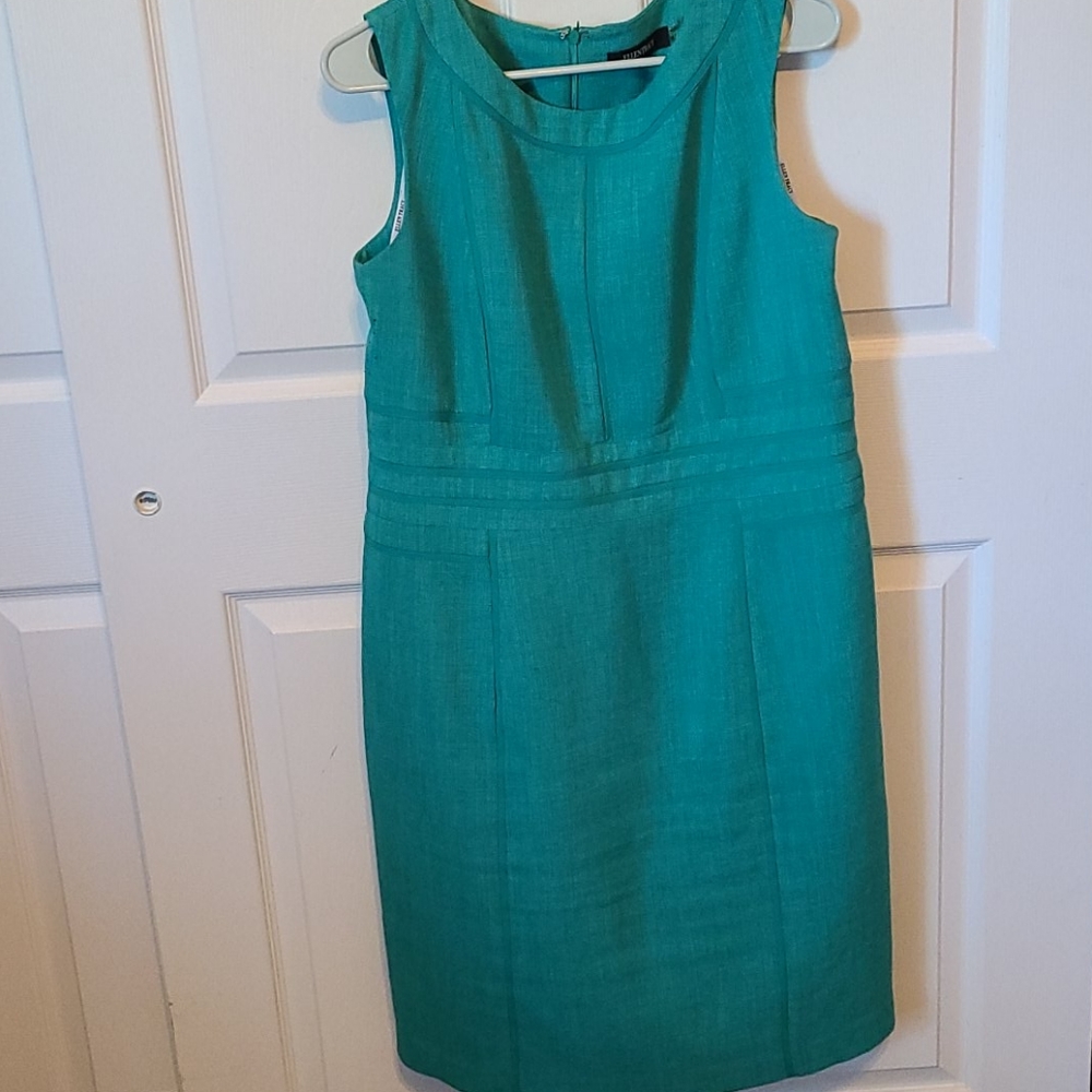 Ellen Tracy sheath dress